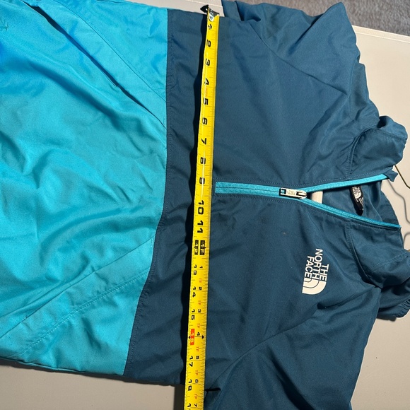 The North Face Teen Amphibious Packable Wind Jacket - Size L - Picture 7 of 16
